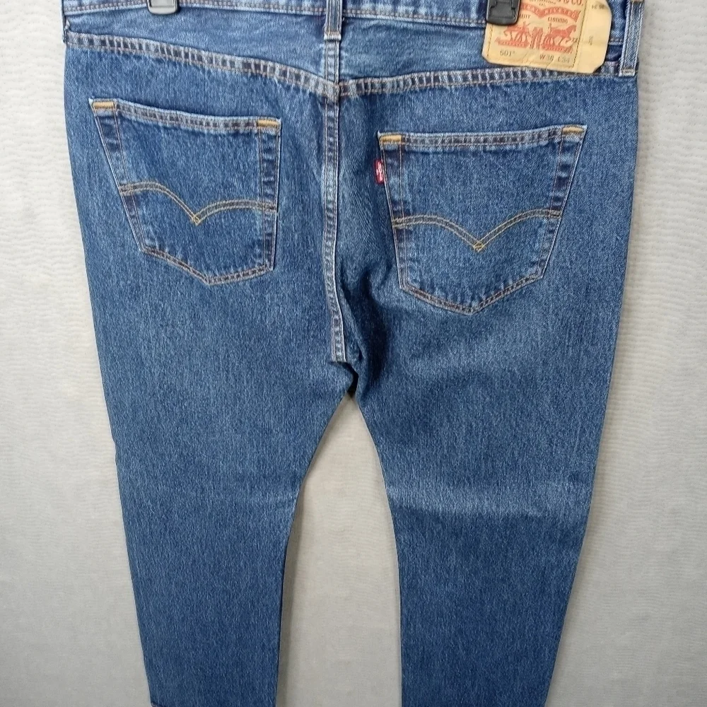 Levi's 501xx men's button fly blue jeans sz 36x34. 300 7pm